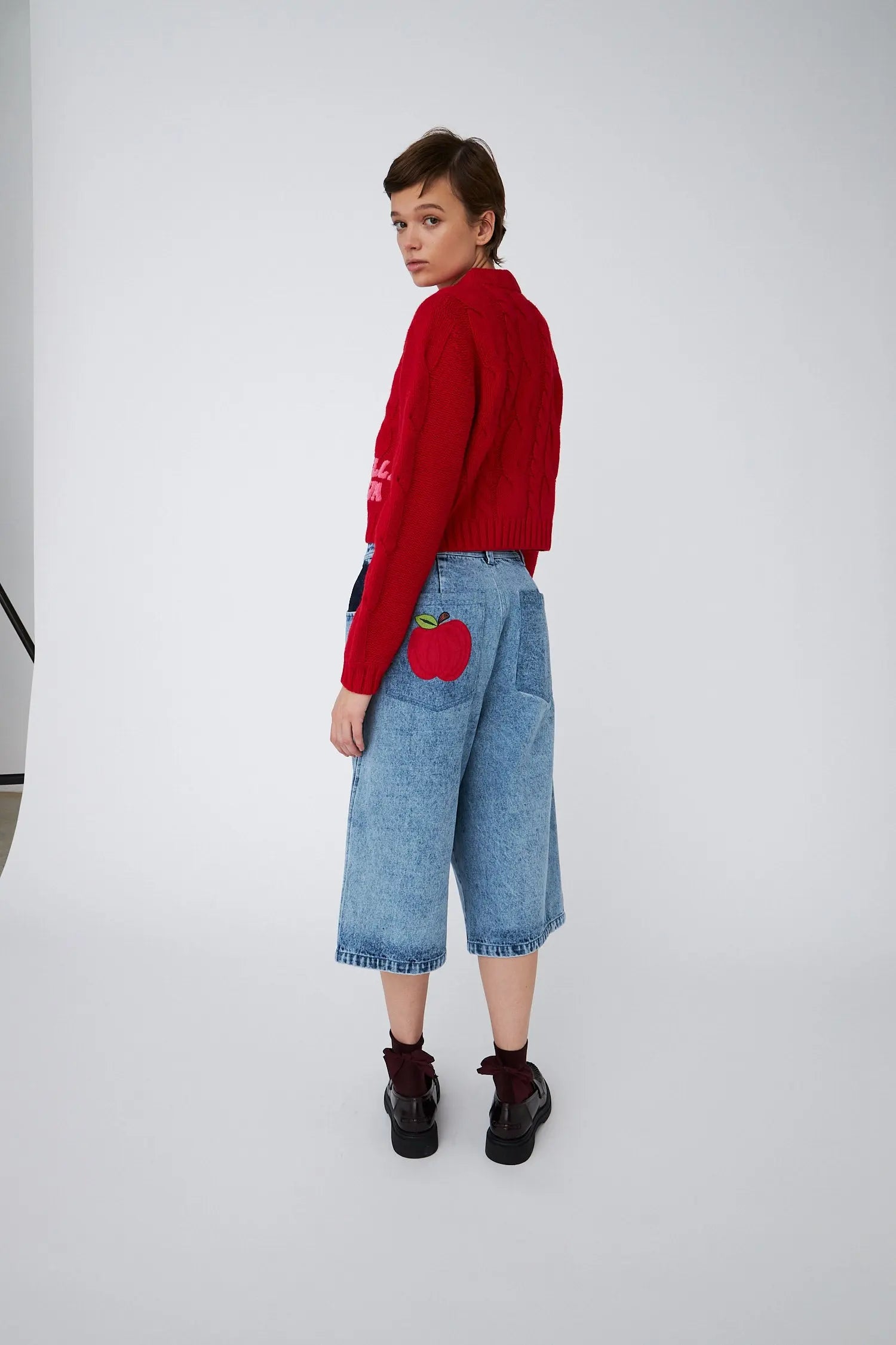 Stella Nova Cropped Cable Knit in Wool Mix Sweater 685 Deep Red