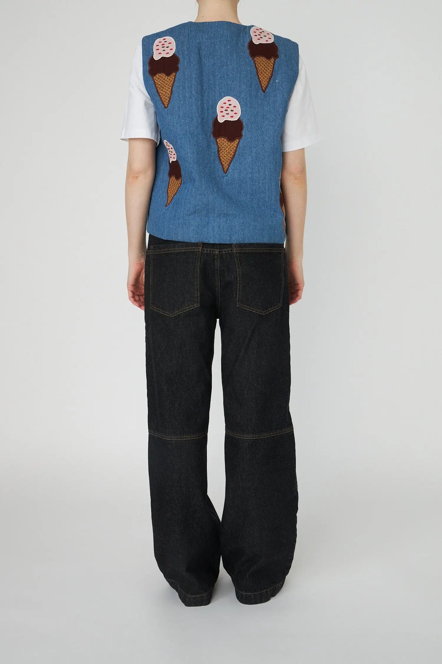 Stella Nova Out of office Embroidered Vest Vest 316 Summer Blue