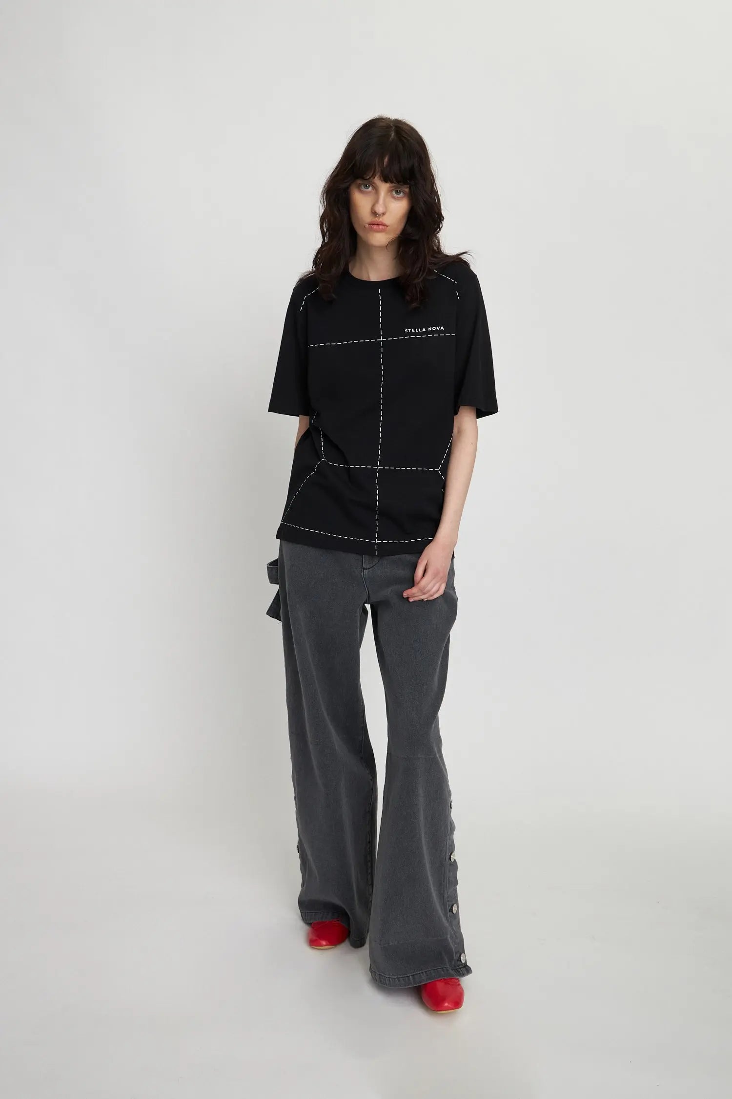 Stella Nova T-shirt with tailors details T-shirt 999 Black