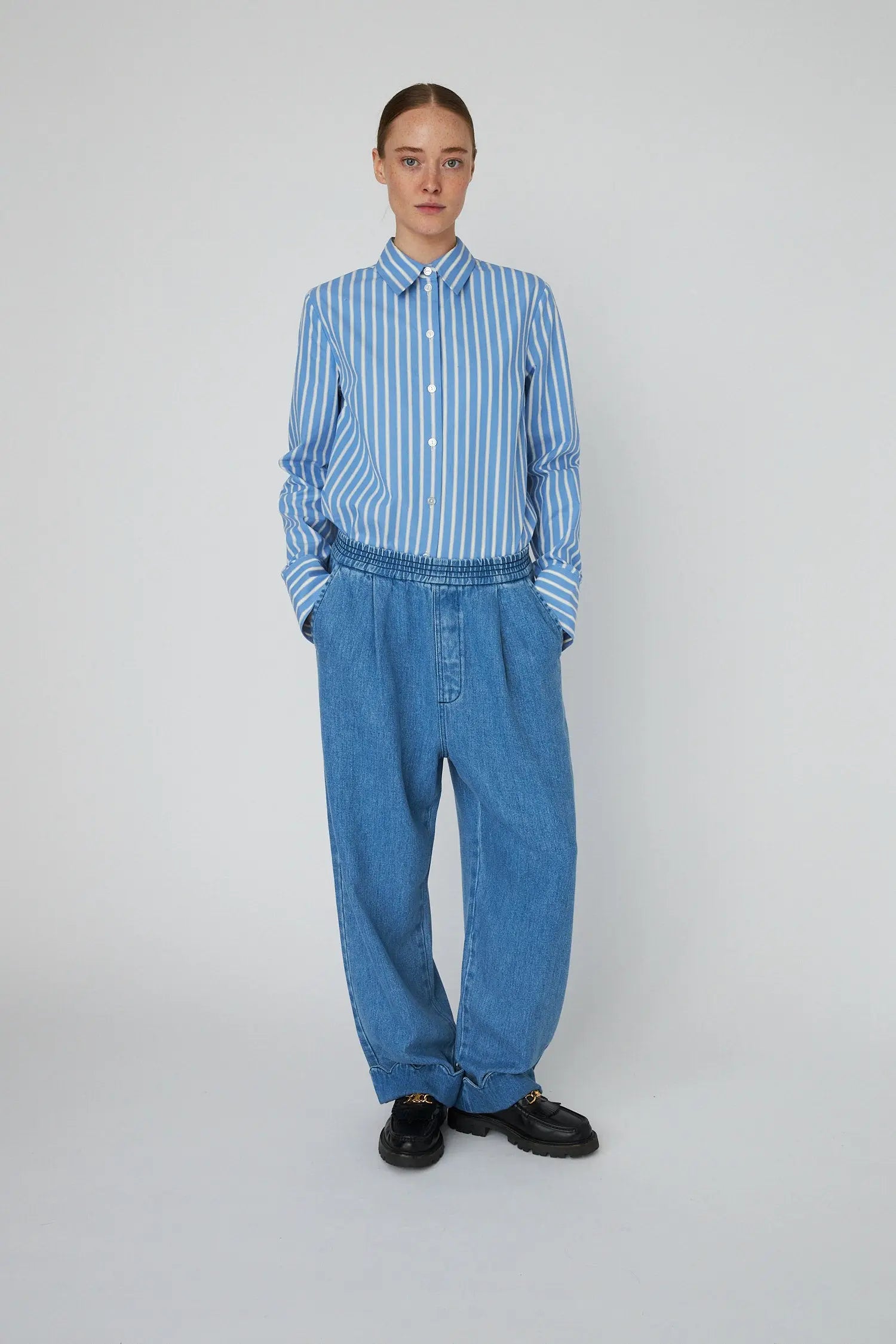 Stella Nova Washed Blue Low-Waist Pants with Scallop Edge Pants 302 Light Blue
