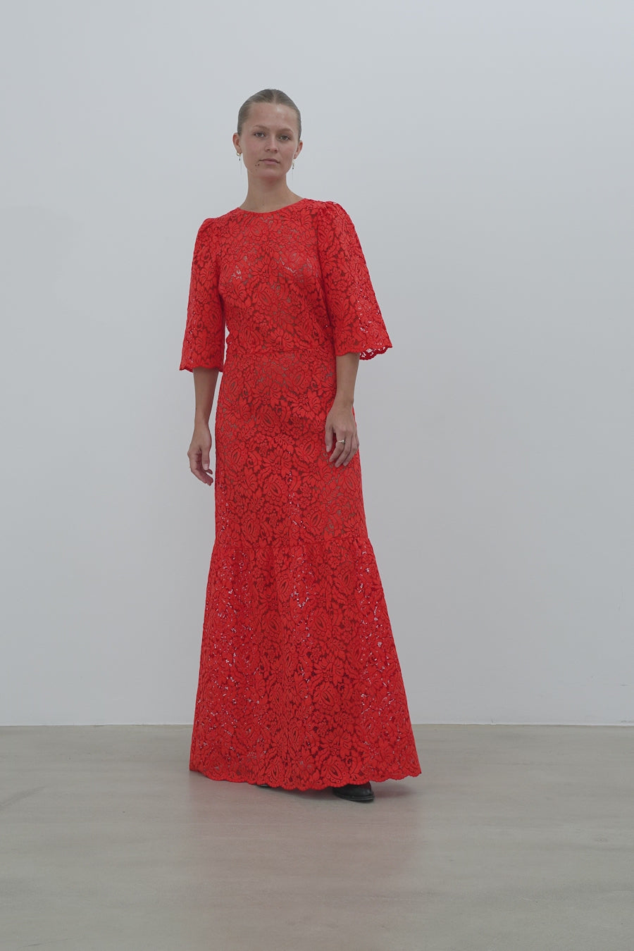 Stella Nova Heavy Lace Dress Dress 327 Red Lips