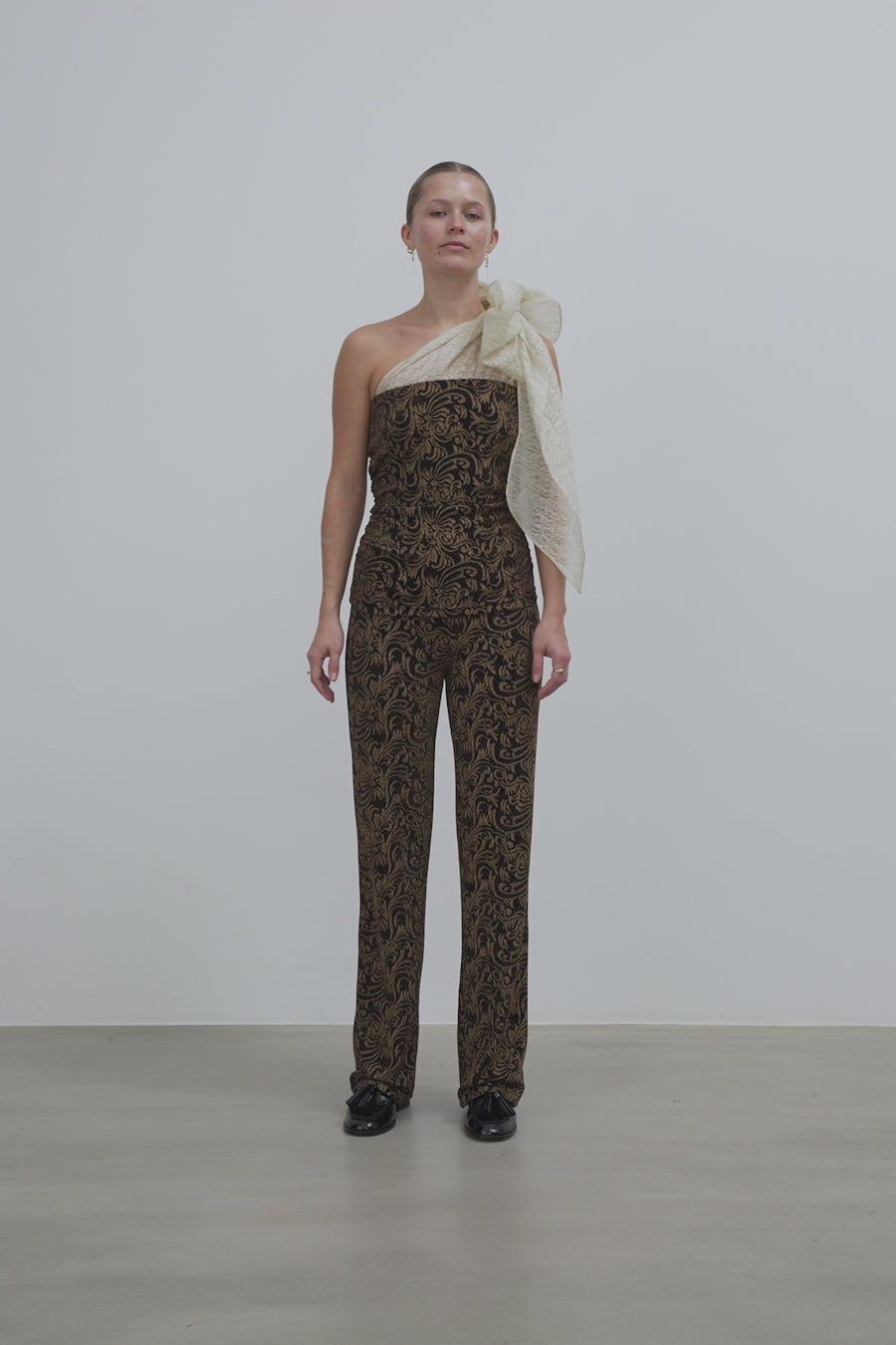 Stella Nova One-Shoulder Jersey Top with Bow Top 907 Black/Creme