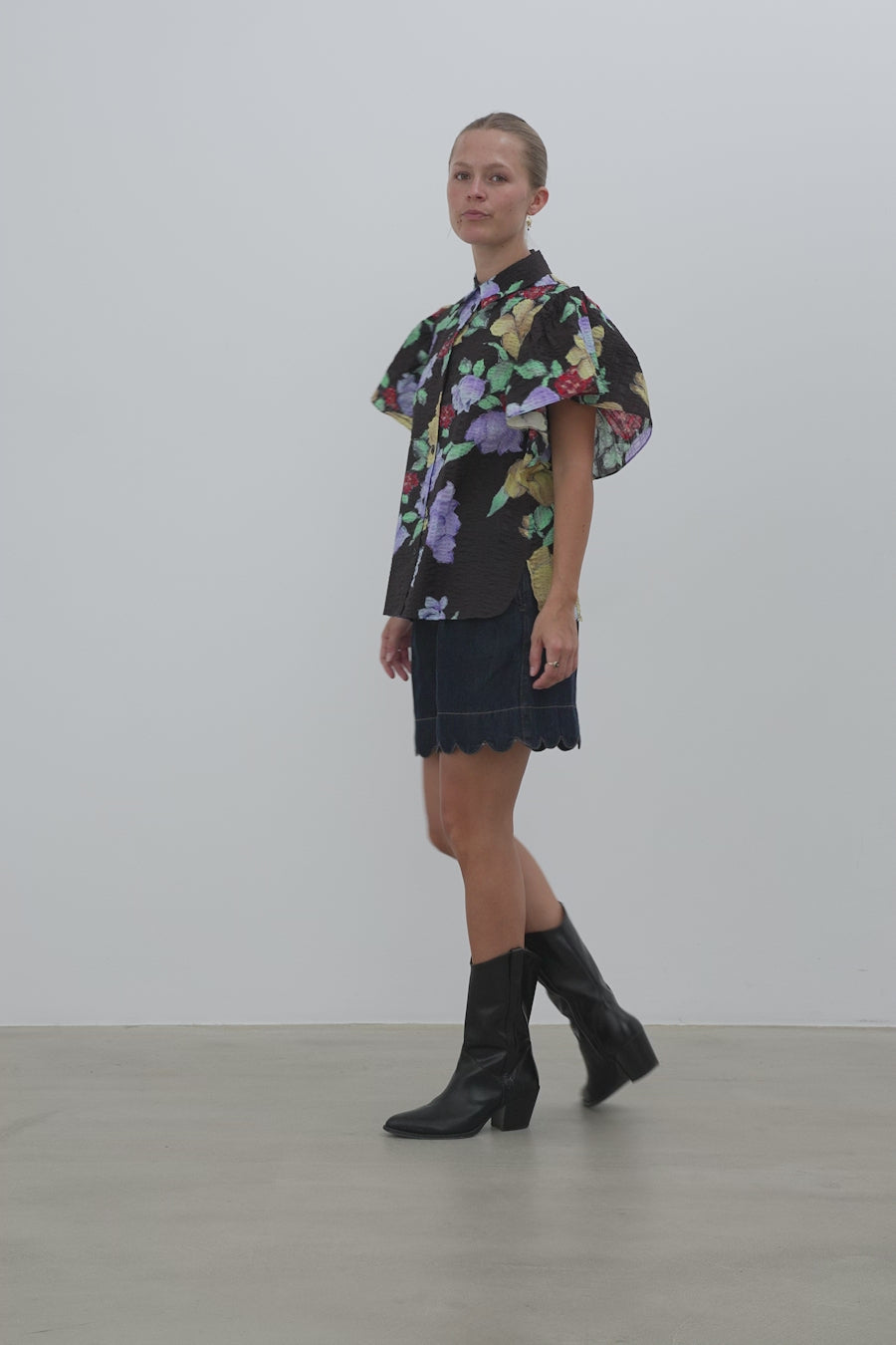 Stella Nova Flowered Cotton Top Shirt 776 Dark Flowers